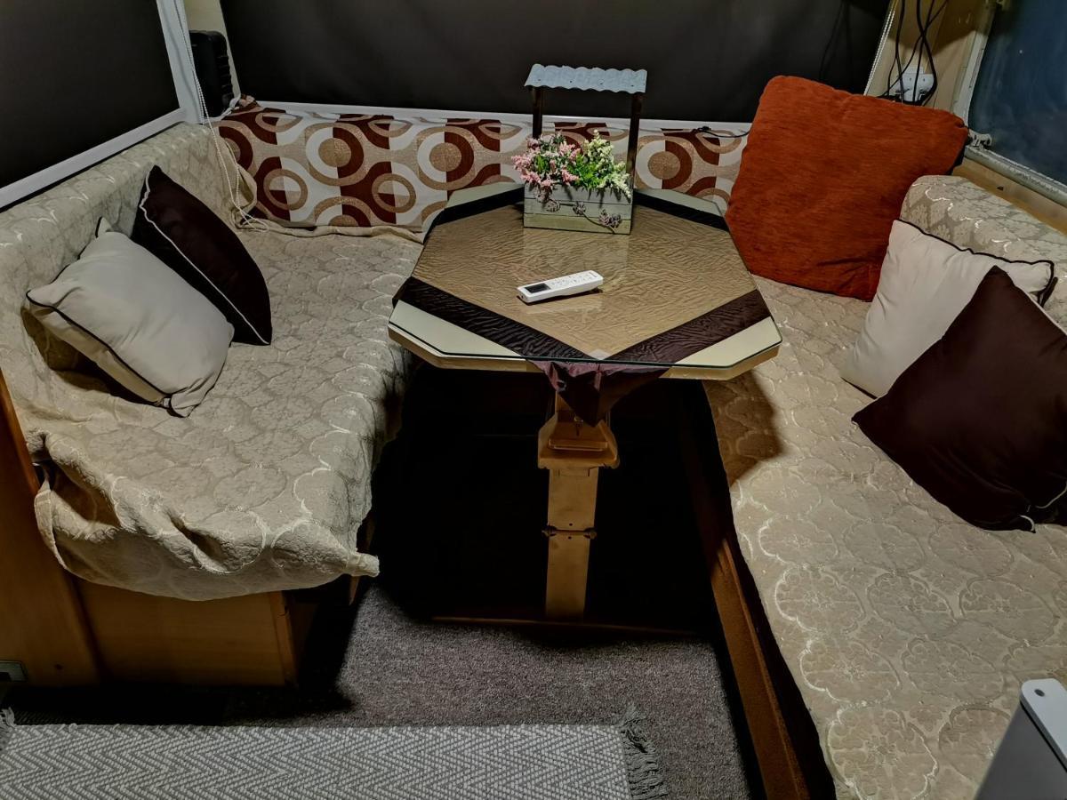 Green Garden Caravan 호텔 Agrilia 외부 사진