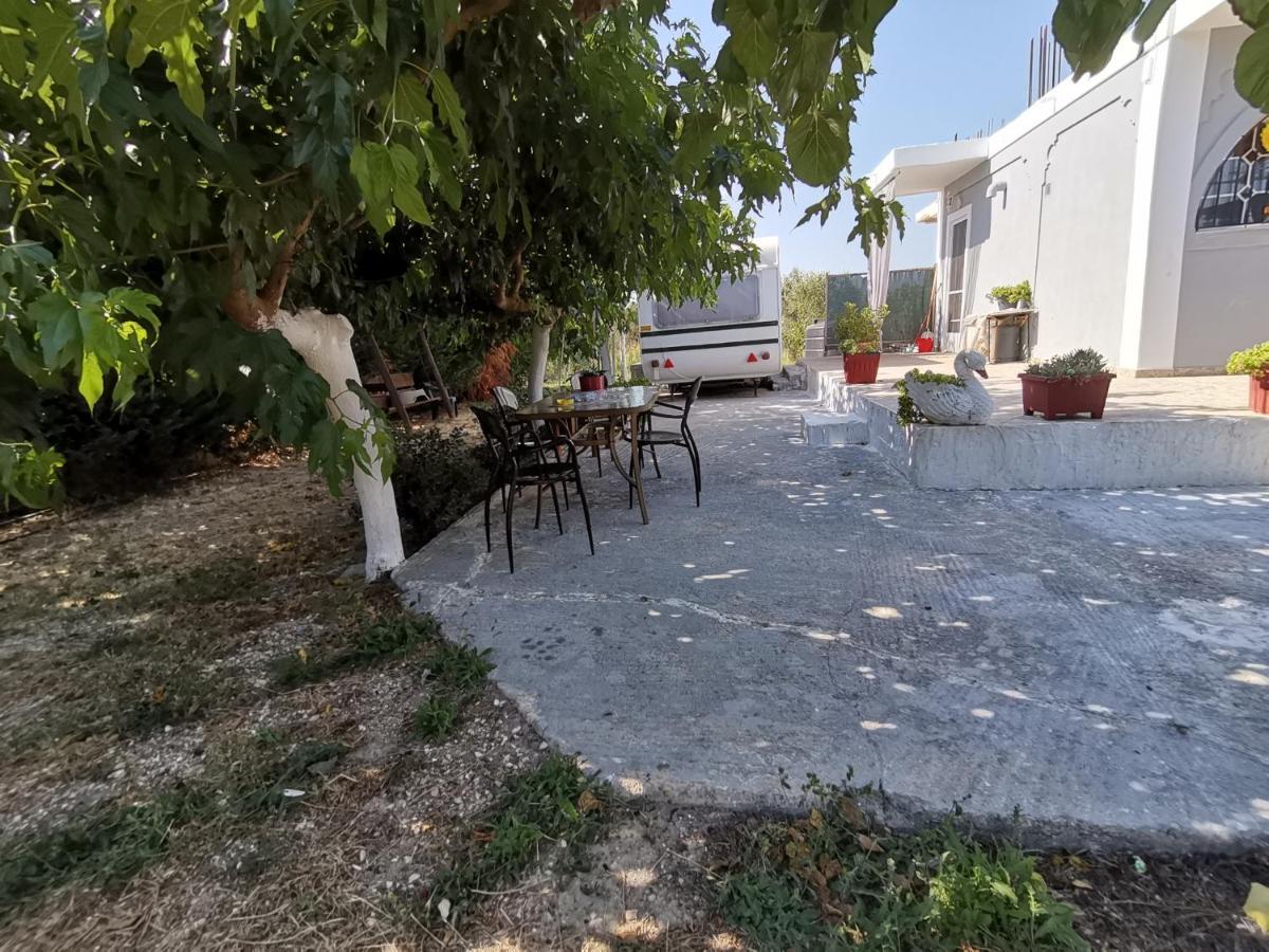 Green Garden Caravan 호텔 Agrilia 외부 사진